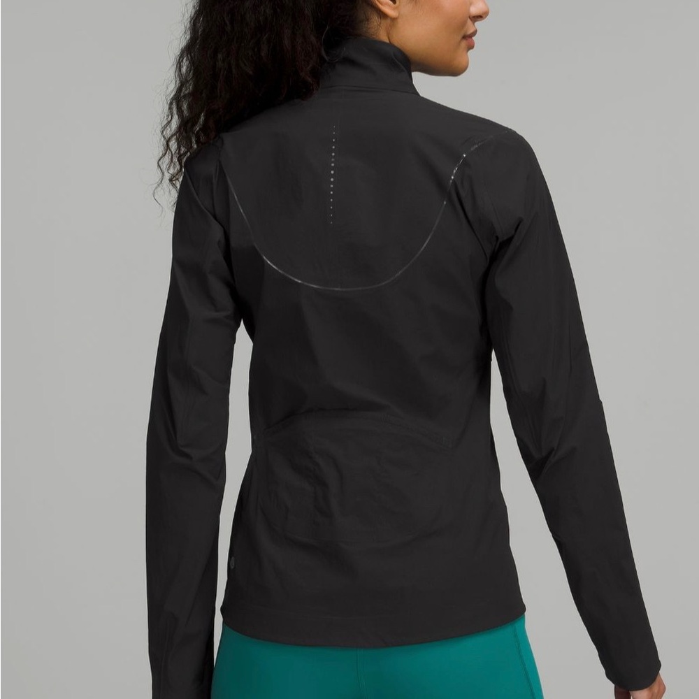 Lululemon Fast and Free Windbreaker - Picture 11 of 14